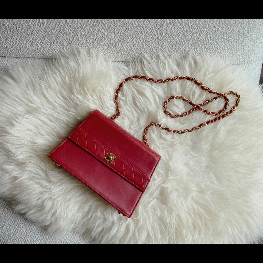 Chanel vintage trapezoid flap bag
